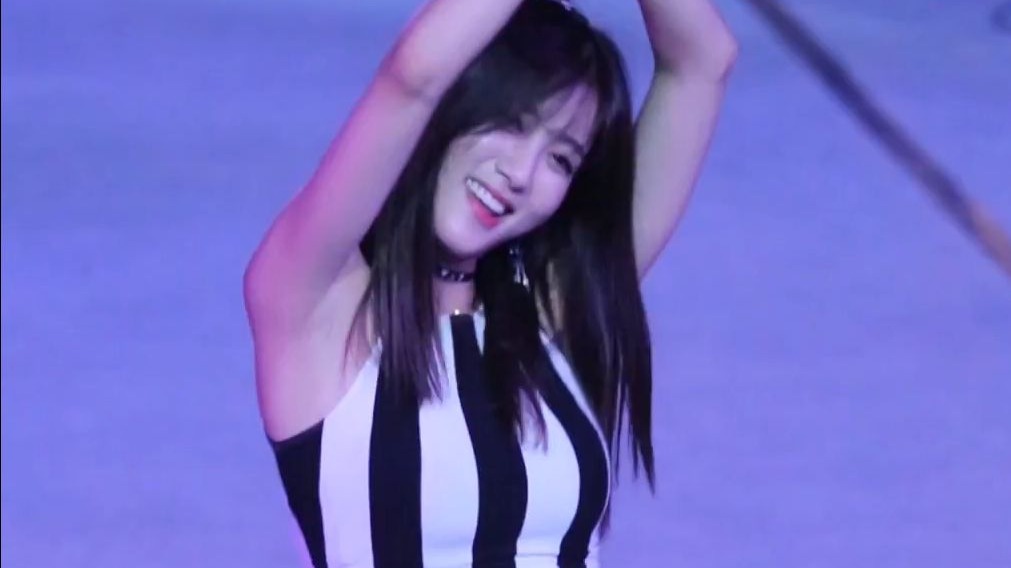 TAHITI-申智秀（皮裤-黑白条衣）-03超清