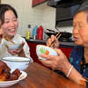 好久没看到奶奶了，今天买点东西回去，给她做盘红烧肉，可开心了