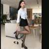 （福利！超级好看强烈推荐）超级风骚绝美诱惑勾引系女神露露妈妈身穿低胸白色衬衫，黑色超短百褶裙，黑丝各种疯狂换鞋挑鞋表演才艺，真是让人大饱眼福