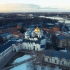 大诺夫哥罗德市古老大教堂的金色圆顶上的日落