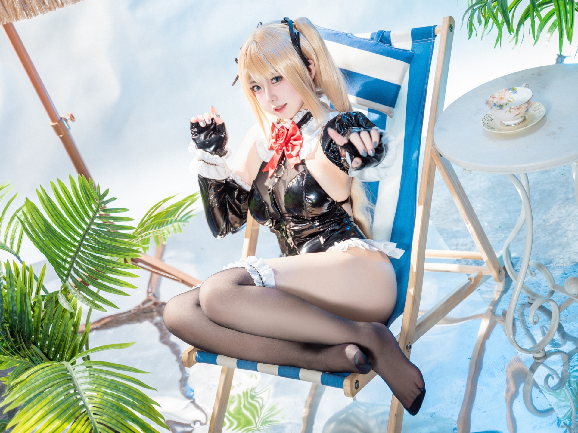 Serine/Mary Rose cosplay/What are you looking at? I'm kicking you