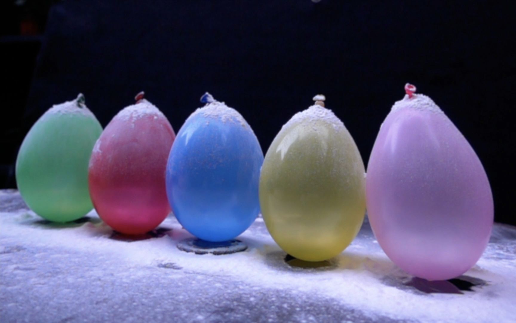 【萌新小狼】慢镜头记录下打爆气球