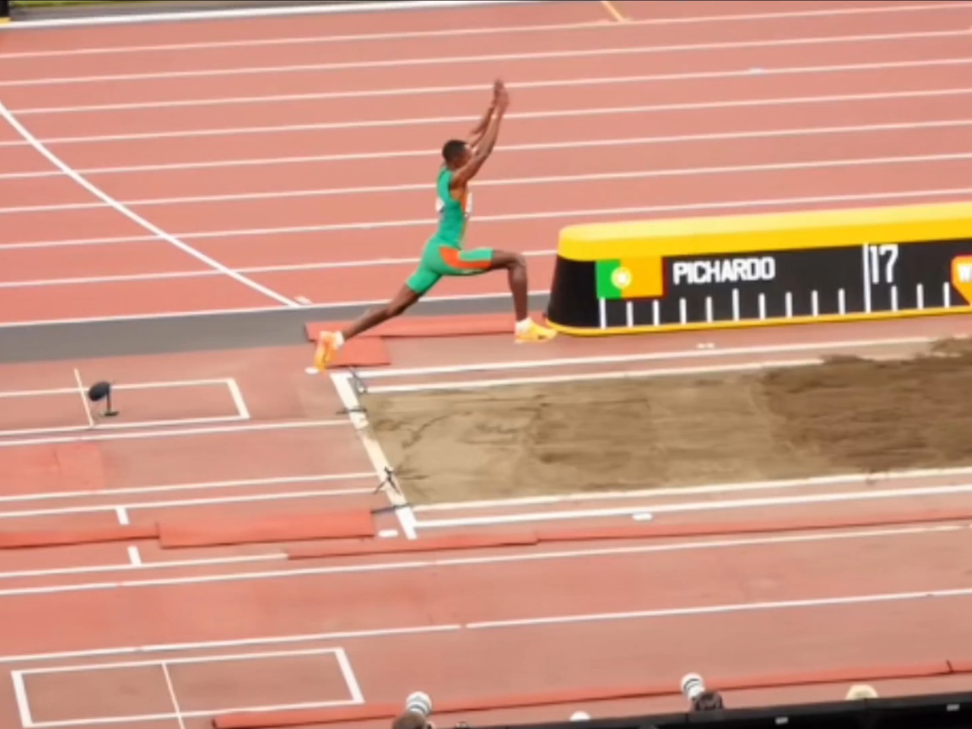 三级跳远世界冠军皮查多技术欣赏