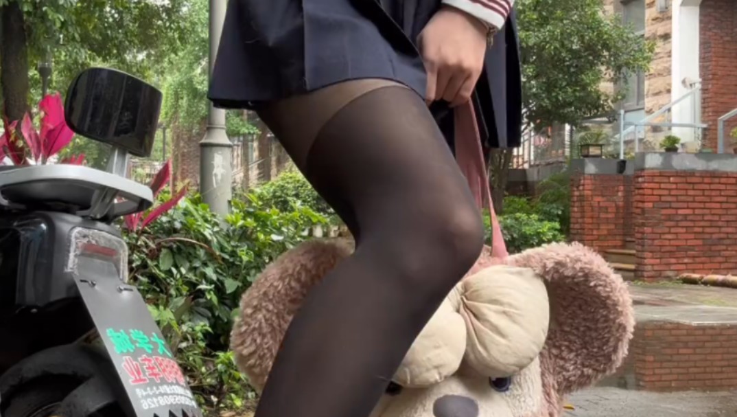 Who can resist black silk jk?