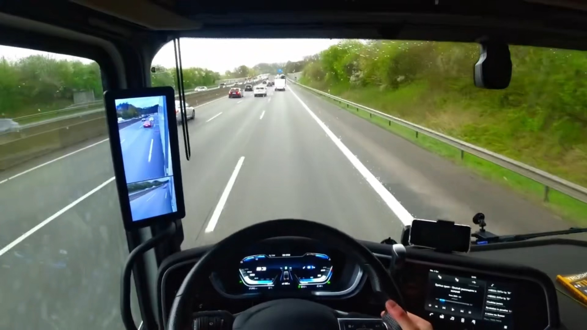 【卡车】真实驾驶欧卡第一视角：穿着新安全靴子在荷兰装货运往荷兰