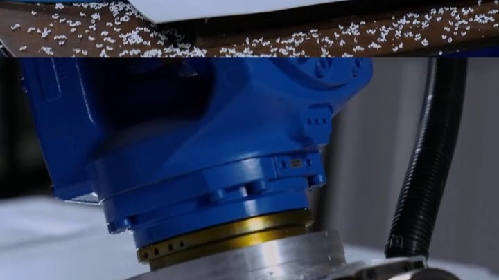 利用机器人铣削解决方案提升模具和模具精度