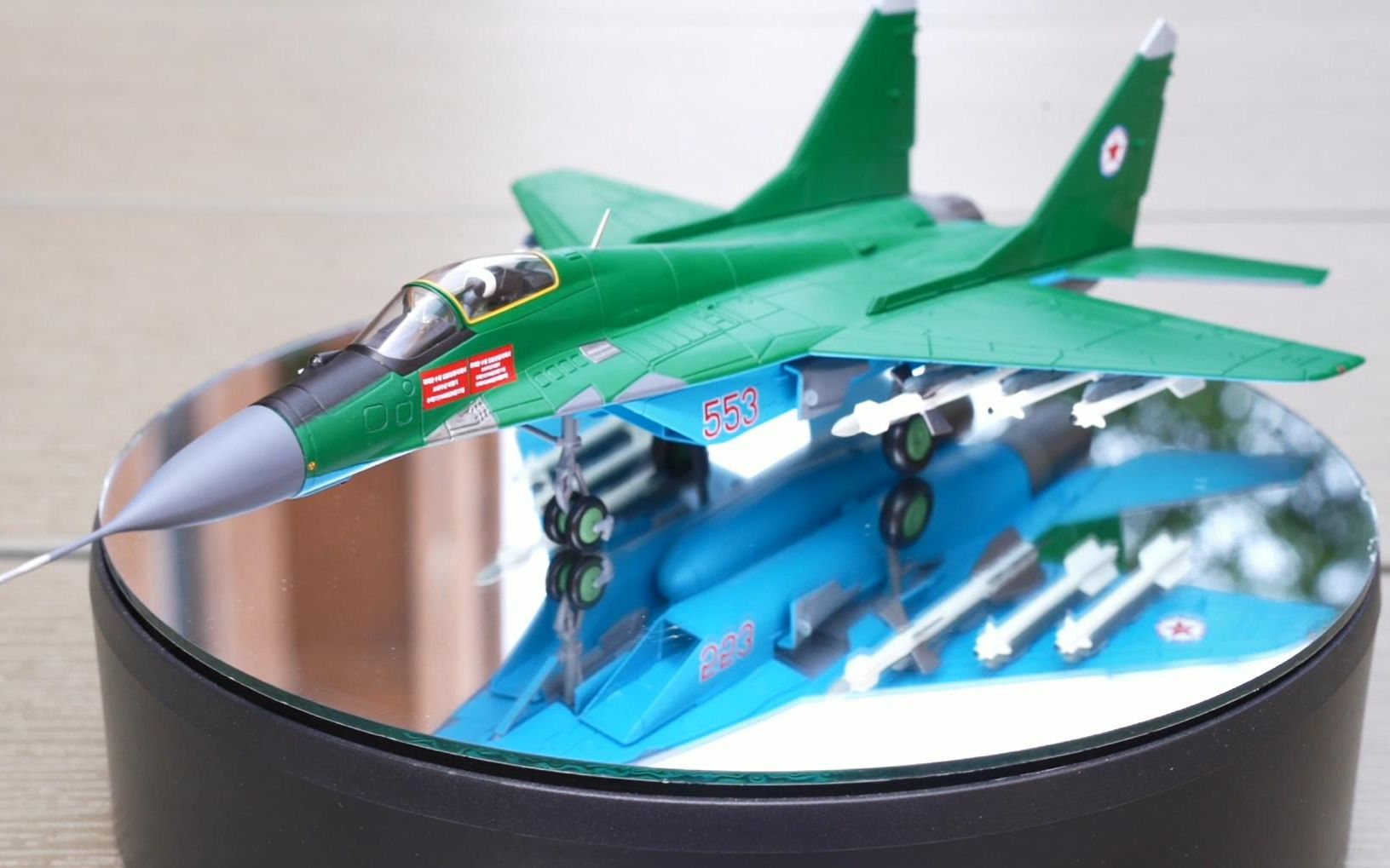 神秘的朝鲜人民军“支点”米格-29战斗机合金成品模型开盒鉴赏