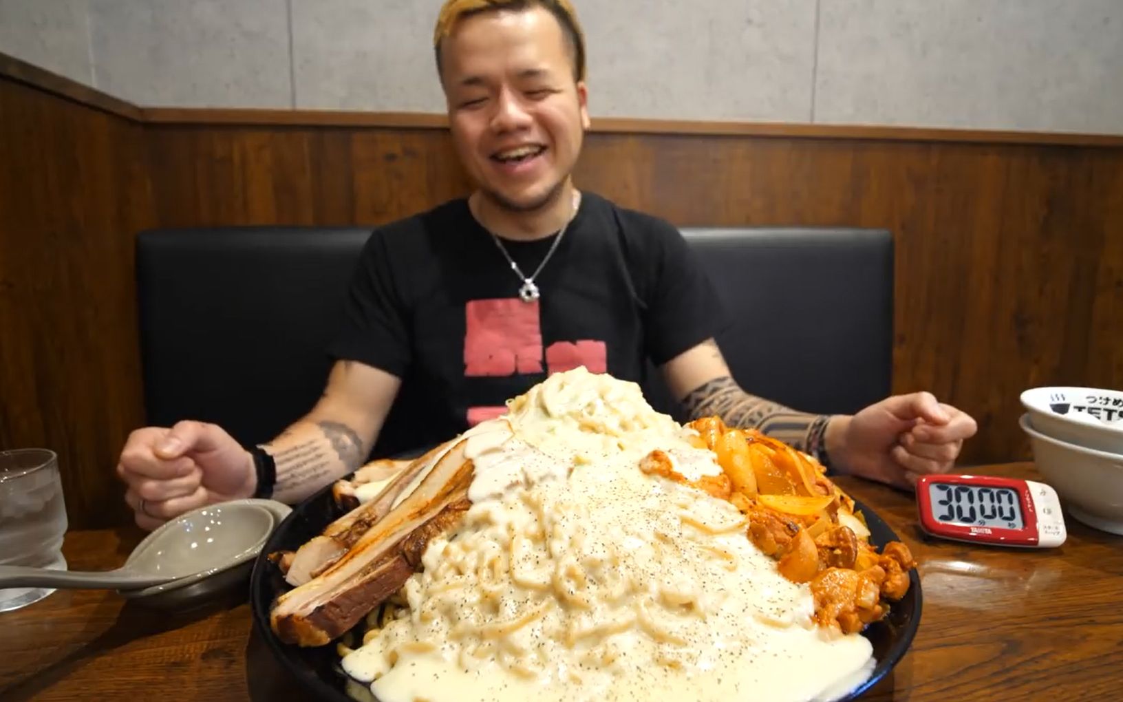 日本大胃王吃播熊熊新井熊终于贩売tetsu力盛