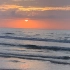 「海边看日出」人生清单之一 看日出get/早起来海边看日出，太阳出来的那一刻感觉一切都值得了