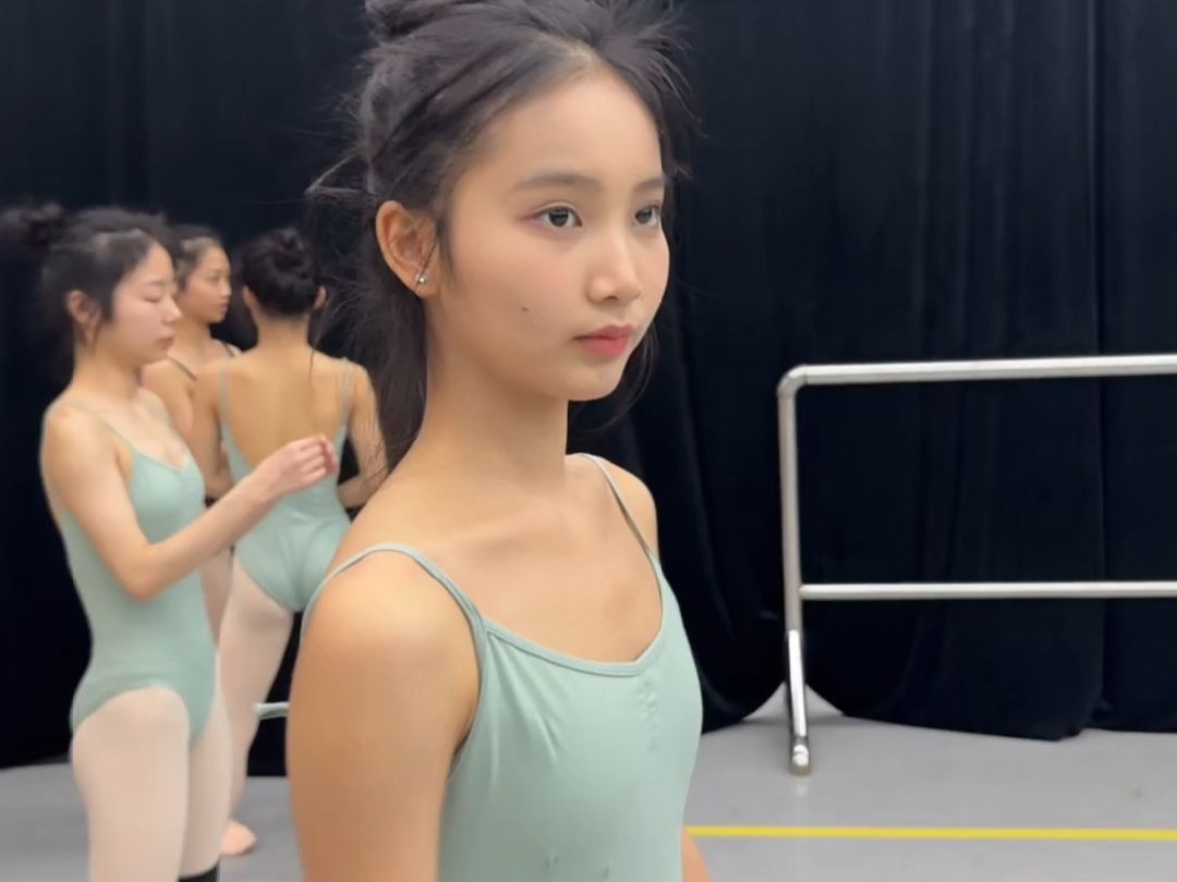 [直播].[原画].[九美艺考培训学校].[69794387361].[艺考生的日常].[20231220083159]