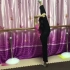 舞蹈基本功-站立抱后腿，第二个过程，单手直接抱后腿