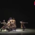 （中国舞）民族舞蹈热情奔放，舞台灯光和编舞完美融合，美的享受！