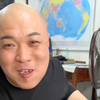 北京著名厨师牛公公猛做满汉全席加入打胶技法获得皇上赏识直接连升三级变成牛总管，偷拍摄像师小伟太监留下一手牛公公与外星人交流珍贵画面，葡萄姑娘甜美可爱实属喜人