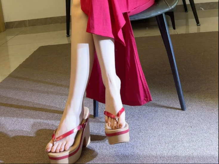 厚底人字拖和旗袍～