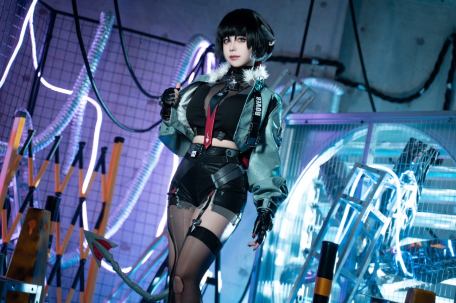 Shibuya/Jandu cos/an uncoordinated rat!