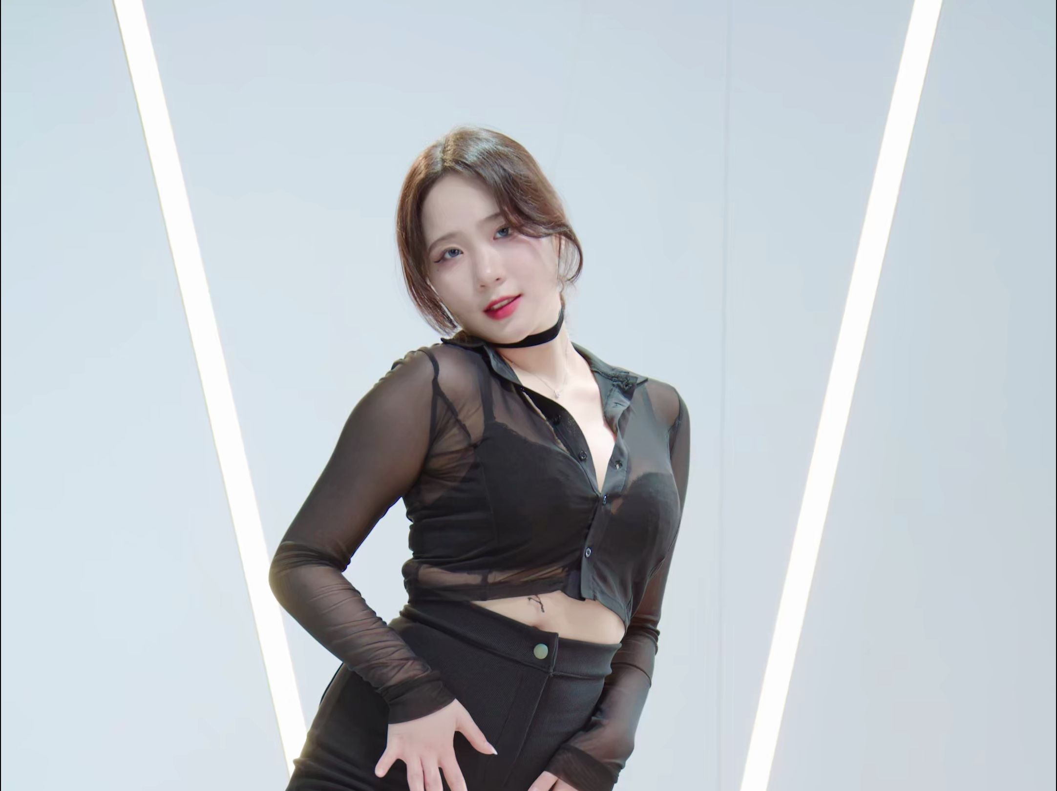 郑仁，stickystikcy