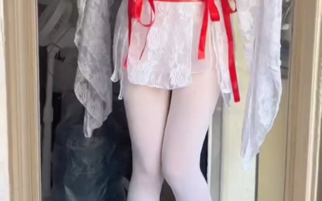 Will white cotton pants and walnuts do, young master?