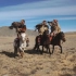 赛马、训练猎鹰狩猎，蒙古大草原上的生活简直像一场冒险
