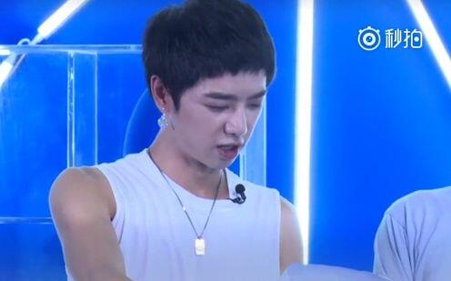 【华晨宇】六神劲凉花露水直播全程（20170703）【八卦综艺君】