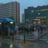 【4K超高清韩国】漫步夜晚暴雨中的首尔城市街道 带你领略环球视觉的精妙体验 2022.6