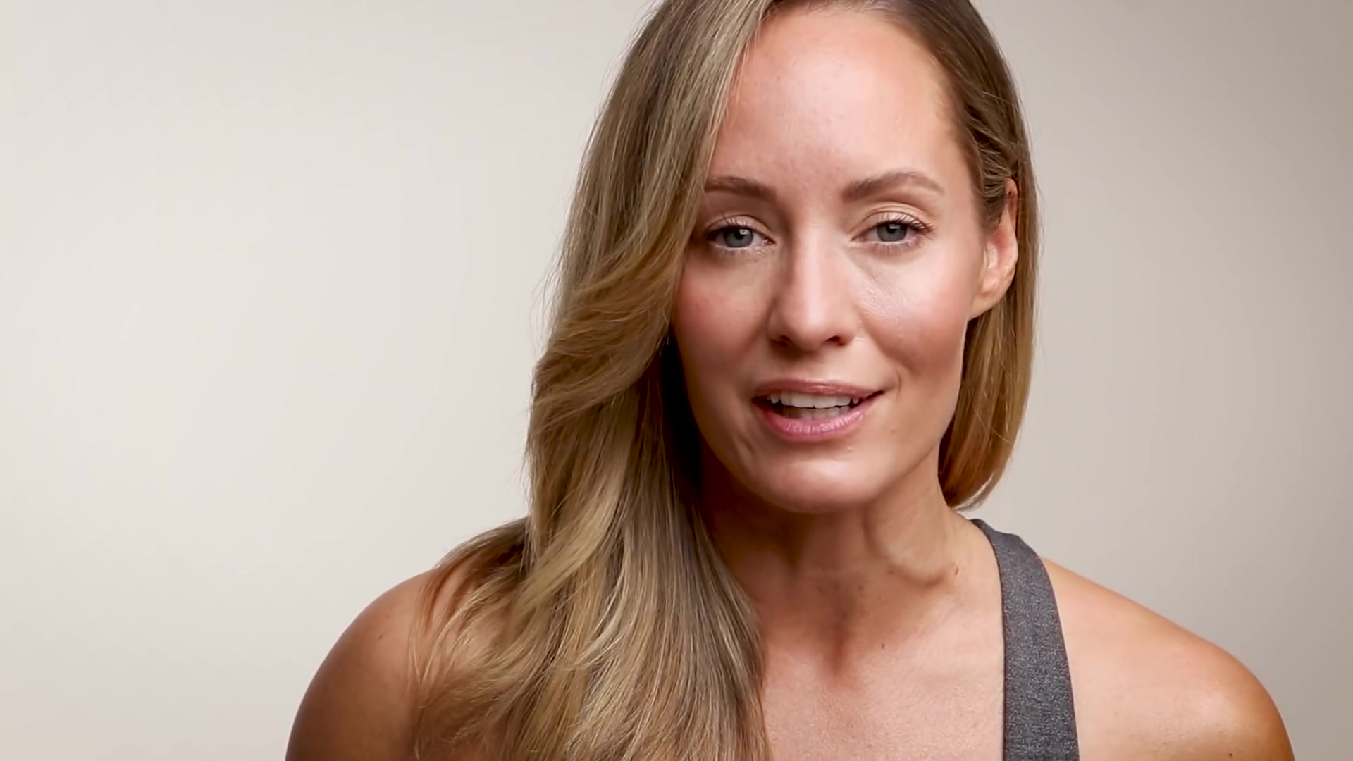 Heather Robertson Net Worth 2025: Workout Creator’s Digital Success 【Heather Robertson】2020年12周健身计划,更新完成~~~_哔哩哔哩_bilibili
