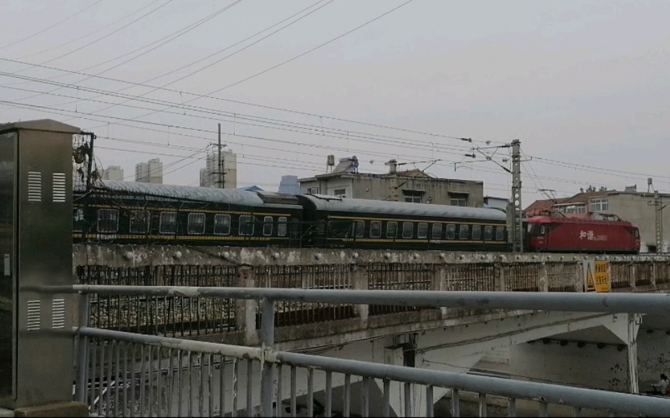 日常拍车k516次上海吉林通过汴河路铁路桥