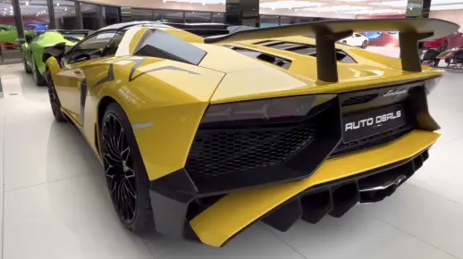 【极速风暴】兰博基尼Aventador超跑跑车，带你感受顶级驾驶体验！