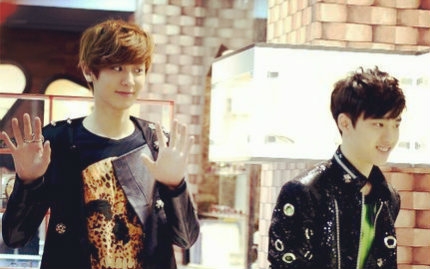 exo#朴灿烈#都暻秀# 灿嘟# —— 可爱【我们的口号是