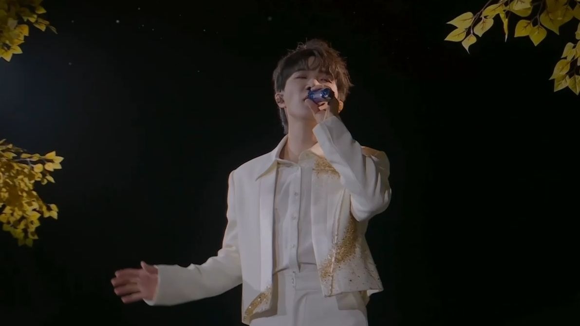 致敬英雄！周深中俄双语献唱《归来》