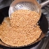 梁师傅分享油炸花生米的技巧，记住这几点，一次炸一大锅都不会糊