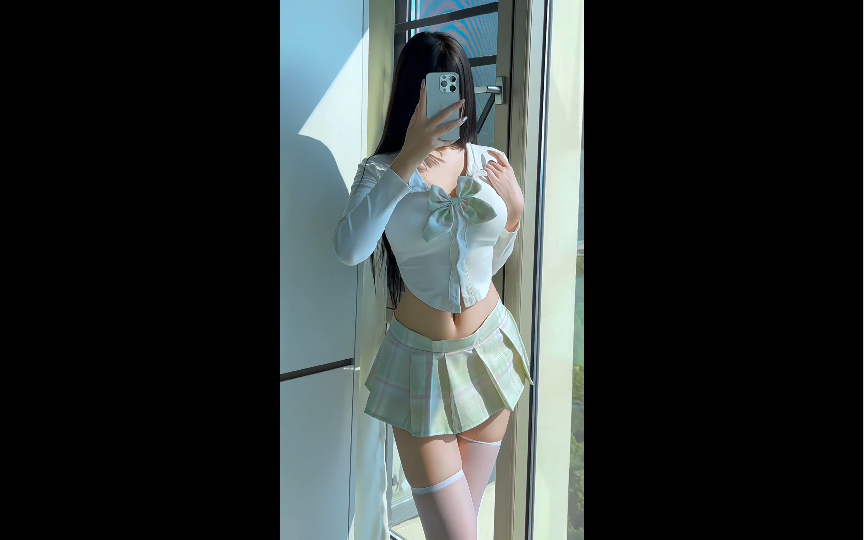 The jk girl unleashes her charms and charms millions of fans!