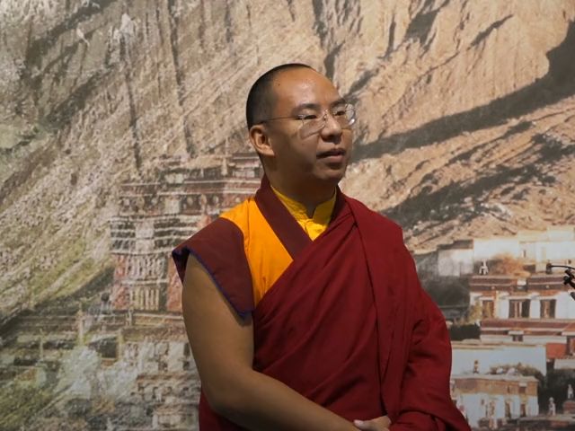 十一世班禅：活佛转世制度是藏传佛教传承发展的命脉和根基