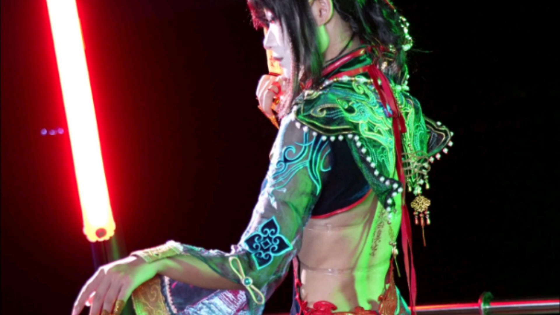 [Everlastingly Infernal Jade Linglong] - Small stiffs, back and legs all the way.
