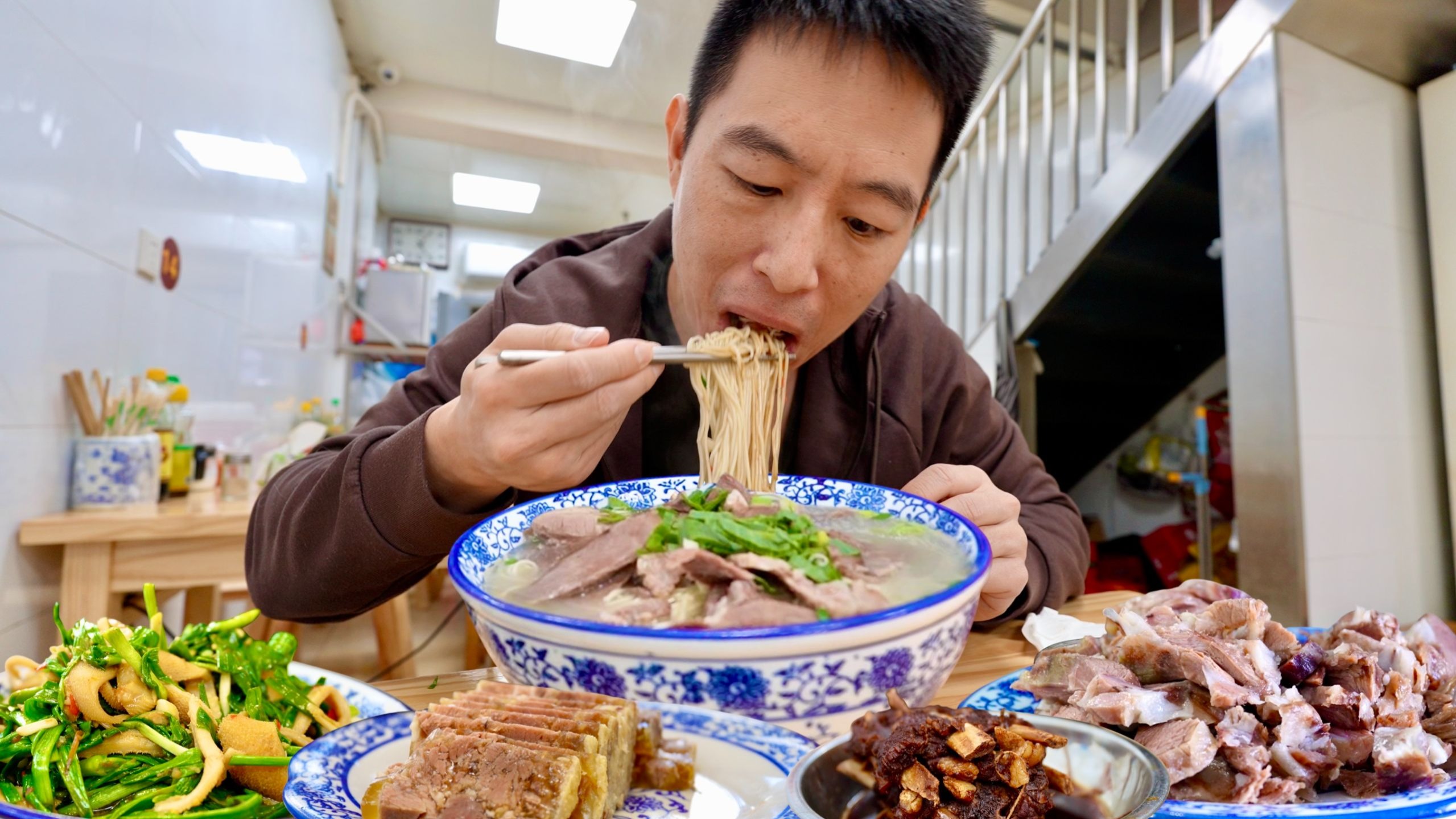 蘇州第一羊肉，110元一斤一天能賣10頭羊，真的好吃嗎？