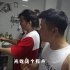 郑州暴雨过后停电停水停网，去兄弟家炸个油条蹭饭吃……