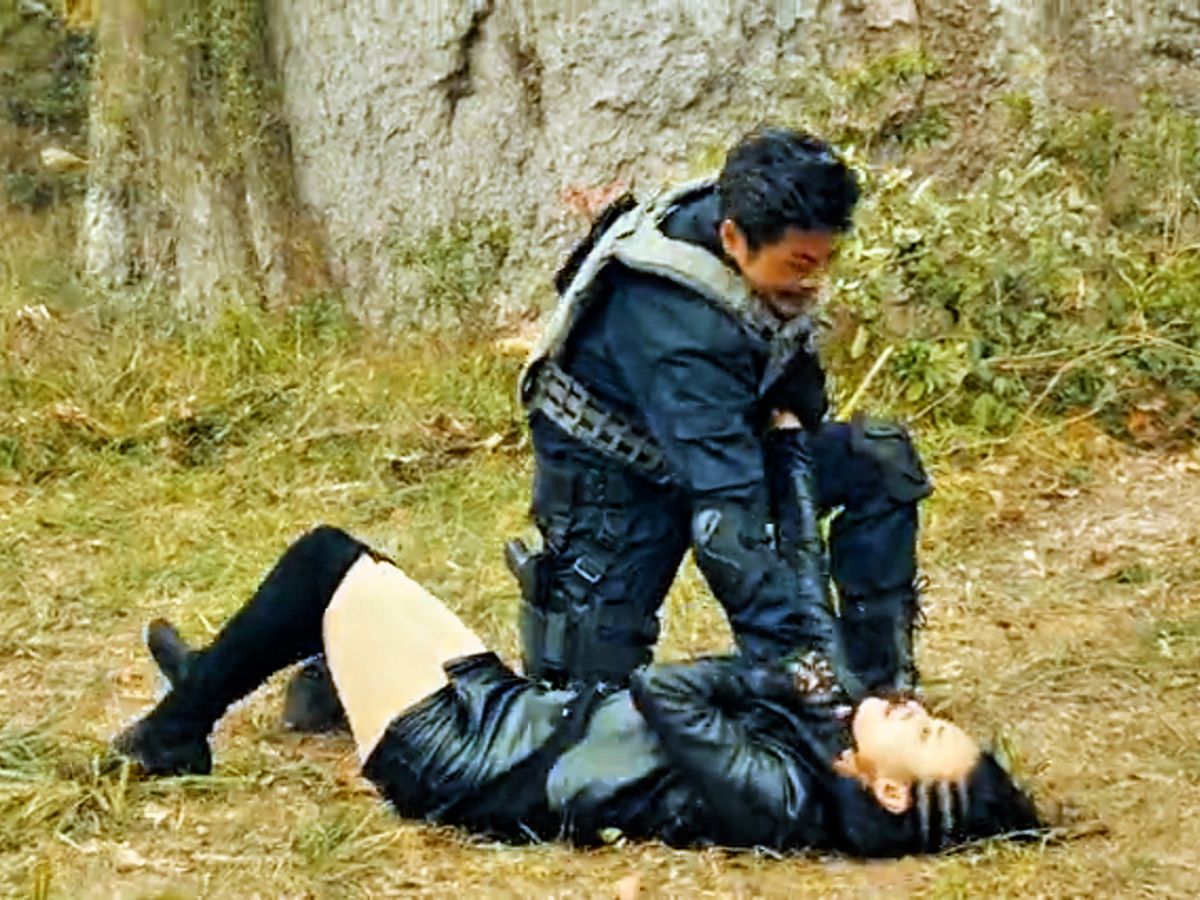 【国产剧剪辑】光腿神器加过膝靴，这装扮有点辣眼