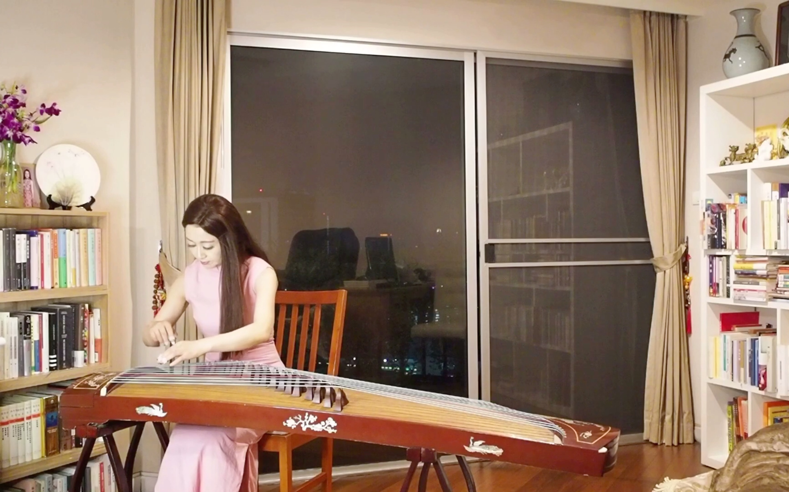 陈湘汶古筝演奏一百首之民歌篇《欢乐舞》（怒族民歌）Xiangwen Chen Guzheng “Happy Dance” กู่เจิง_哔哩