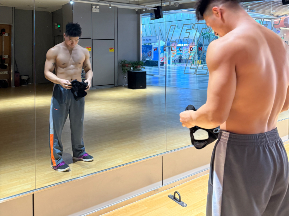 每周一次下肢功能性训练(头发长了兄弟们有什么新发型建议一下）