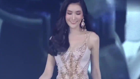 时尚美女走秀高清视频 8764f4e2104f8b4ff1572ce4c6dde9a831f0dfc1.png@480w_270h_1c