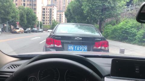 怎么看车头会不会碰到前车车头 8791bfe69a45f0432901035f435ddfef784e943a.jpg@480w_270h_1c