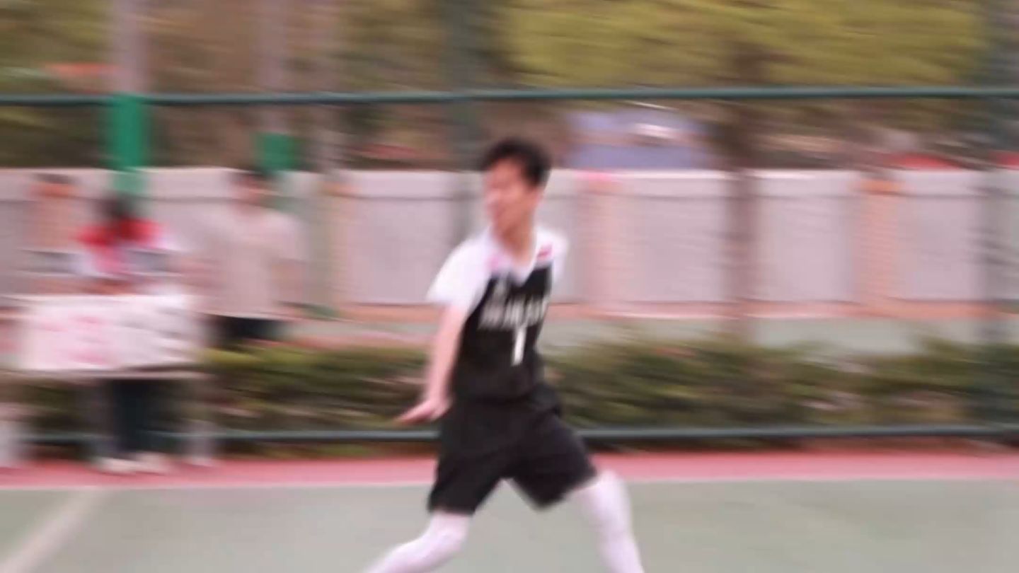 这正是所有篮球人梦寐以求的一场英雄主义翻盘班赛。