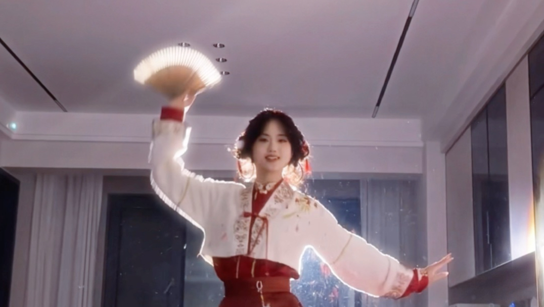 太好了！是寄明月！