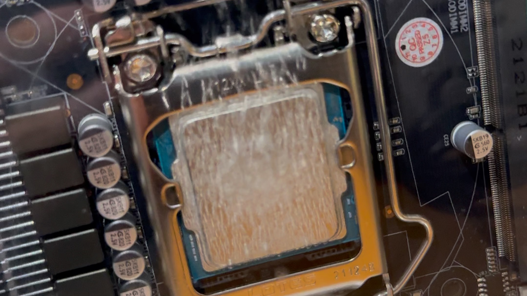 骚! 开水～  给我CPU都干冒泡了！浸没式液冷主机DIY。
