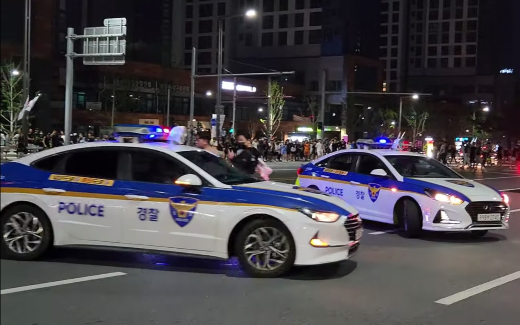 【Korean Police】韩国光复节当晚 韩国大邱警察取缔暴走族