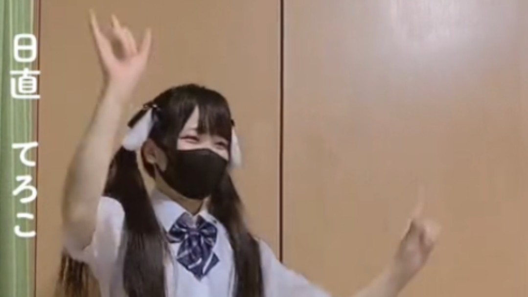 Please enjoy "Hands and Feet."