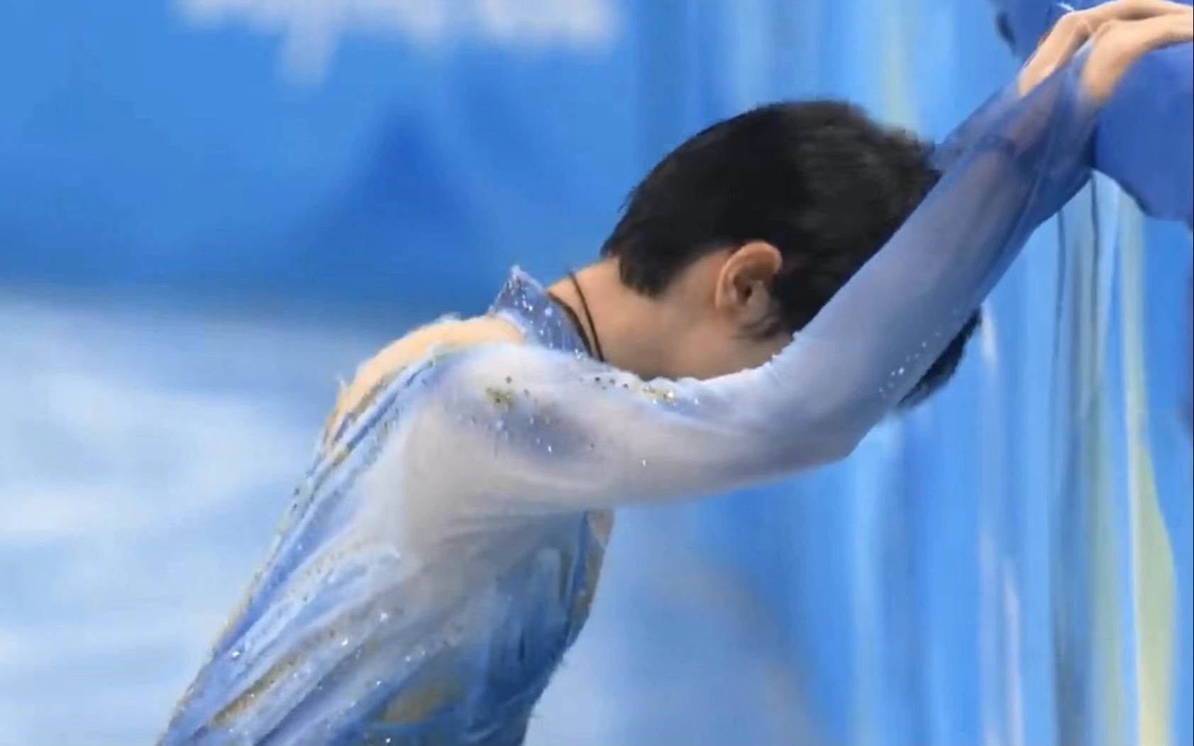 羽生结弦丨孤勇者致那黑夜中的呜咽与怒吼丨youarethehero