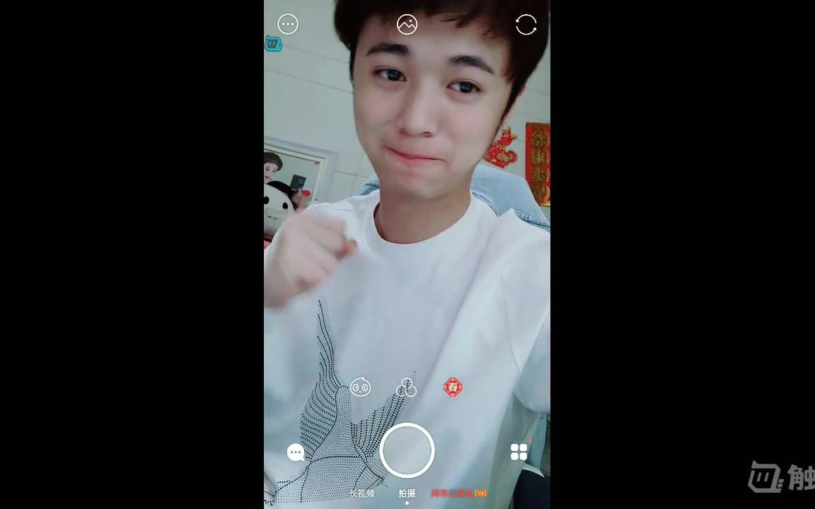 mds丶剑仙这个人有魔力让人看了会忍不住扬起嘴角