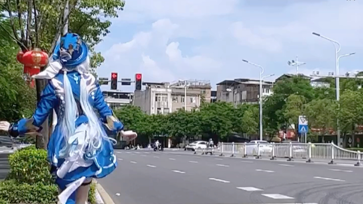 Water god stopping cars? Please don't imitate