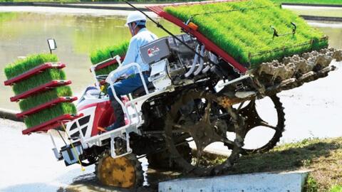 联合收割机多少钱一个 8c2872f14542b7354e6f647465ecd979ea9d03cb.jpg@480w_270h_1c