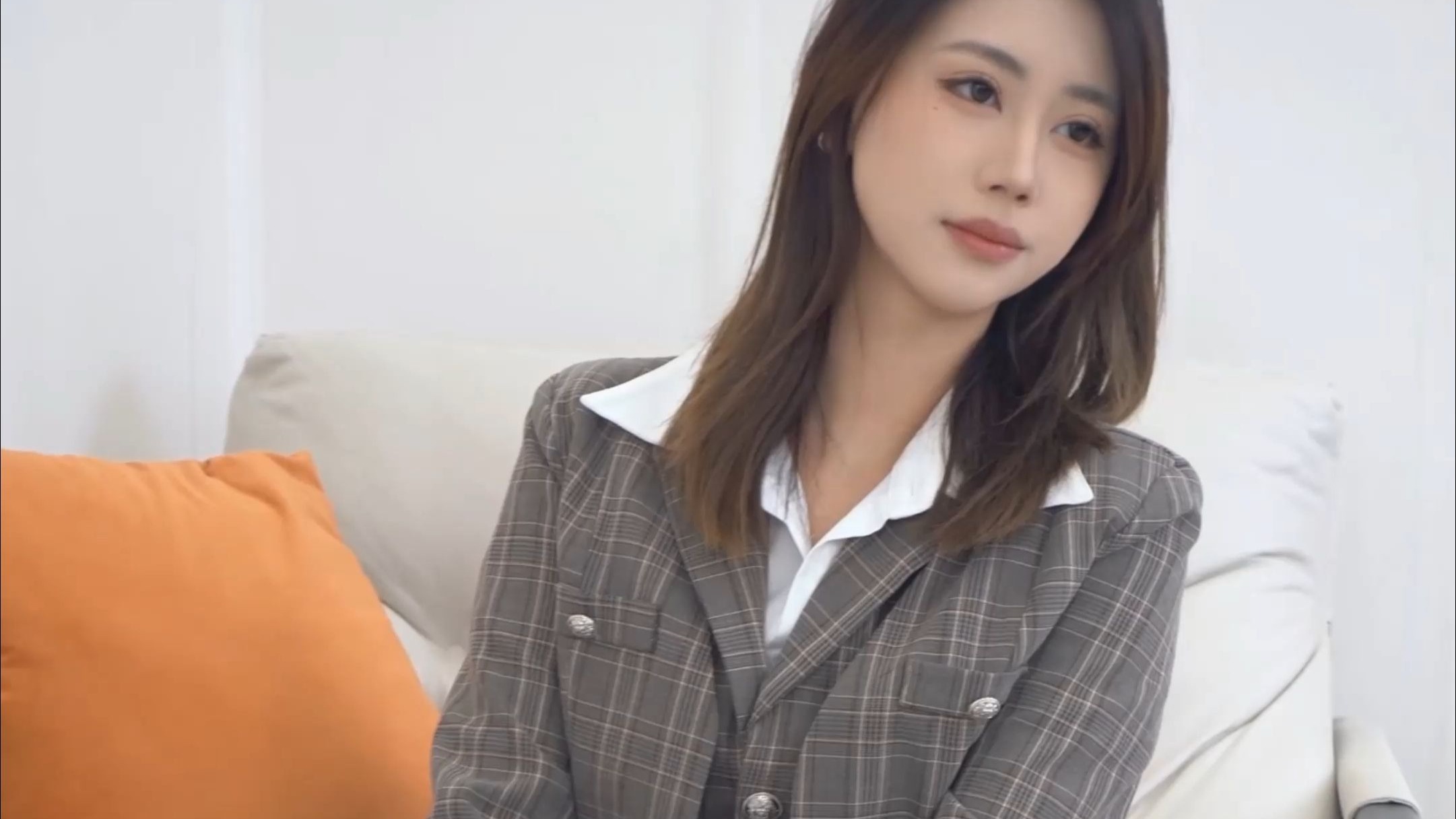 校花女大拍摄，时薪1k的模特是什么样子的？